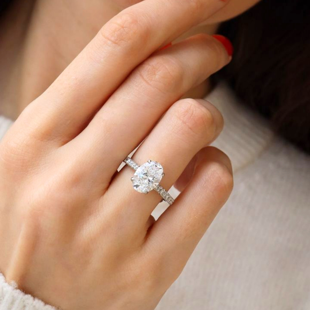Oval cut engagement Ring